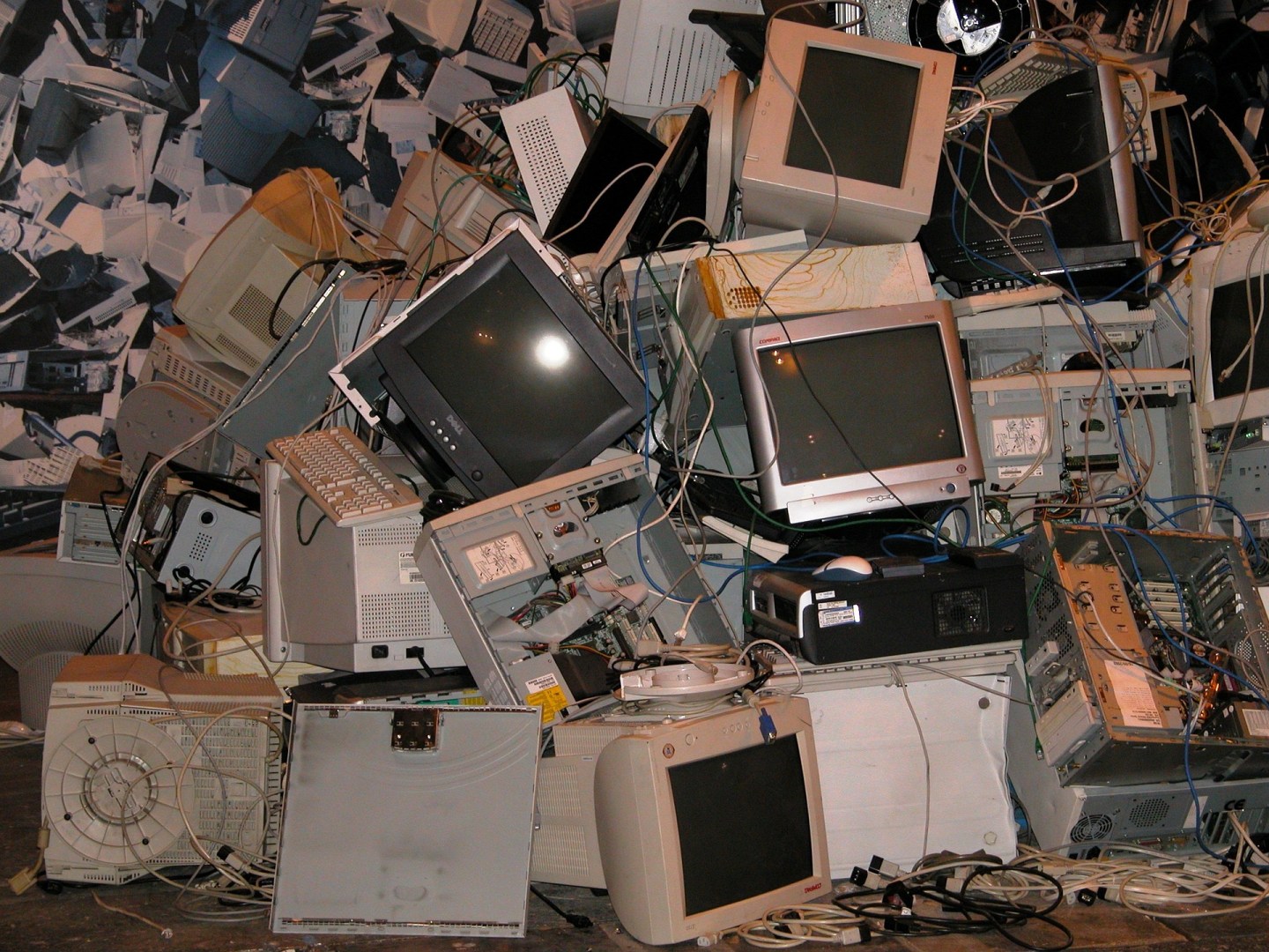 GUIDELINES FOR DISCARDING YOUR OLD COMPUTER | tech4boomers
